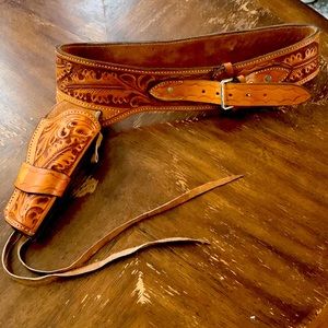 NWOT Real tooled leather buscadero/holster